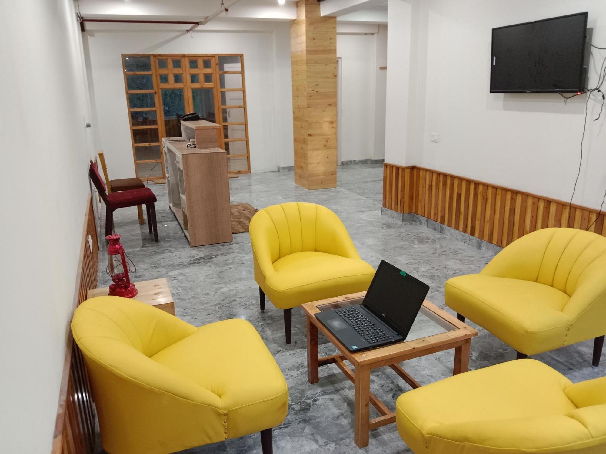 Hotel Apple Flower Manali (Himachal Pradesh) Ngoại thất bức ảnh