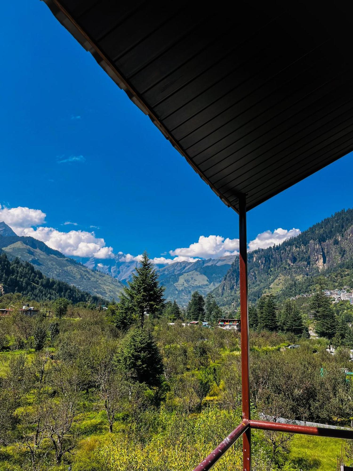 Hotel Apple Flower Manali (Himachal Pradesh) Ngoại thất bức ảnh